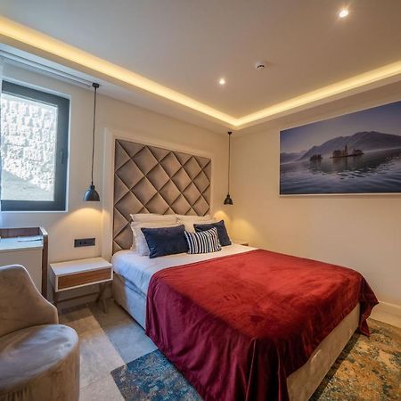 R Palazzo Hotel Kotor Kültér fotó